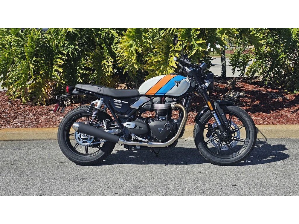 2026 Triumph Speed Twin 900 Pure White/maui Blue/tangerine Orange