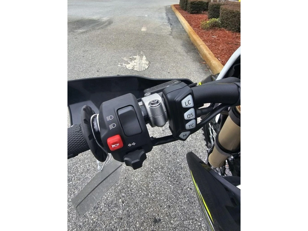 2026 Triumph Tf 250-e Jet Black/pure White