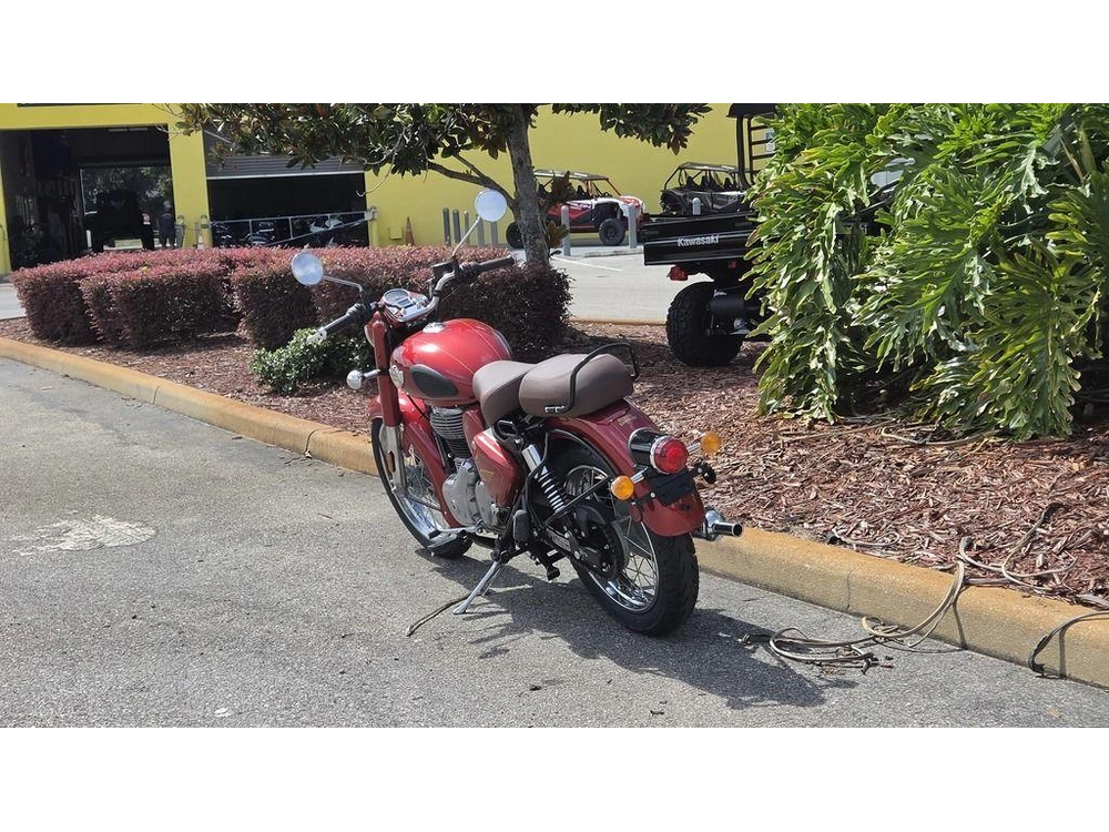 2027 Royal Enfield Classic 350 Madras Red