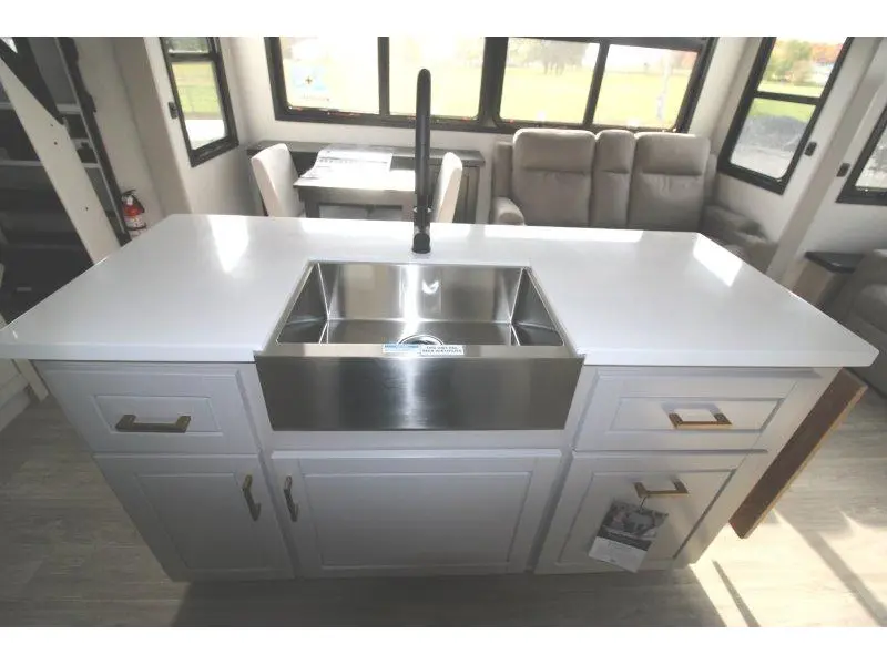 2027 Jayco North Point 310RLTS
