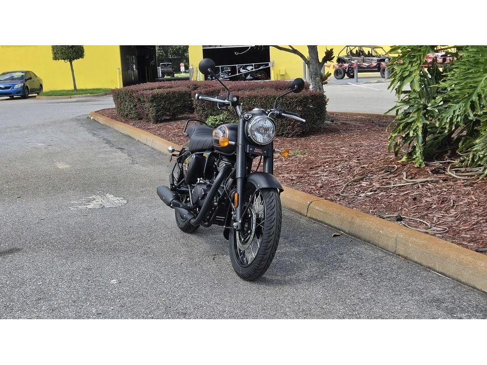 2027 Royal Enfield Bullet 350 Black Gold