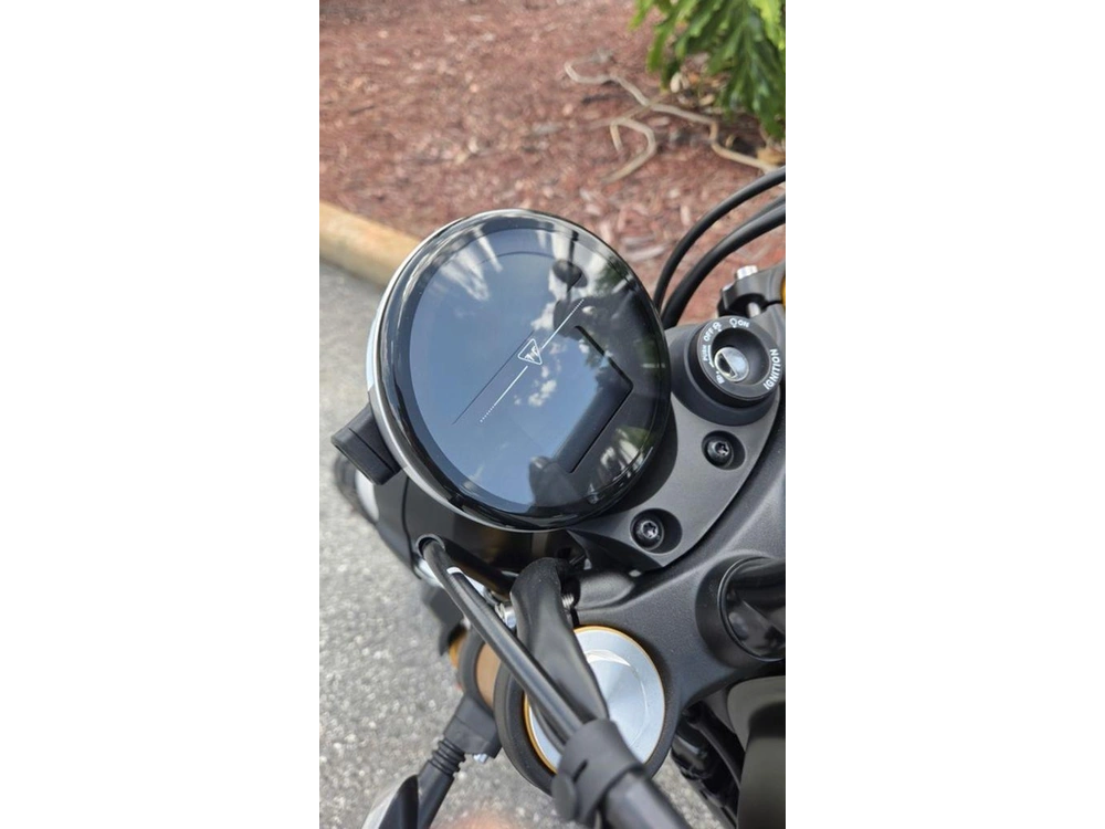 2026 Triumph Scrambler 900 Matt Khaki Green