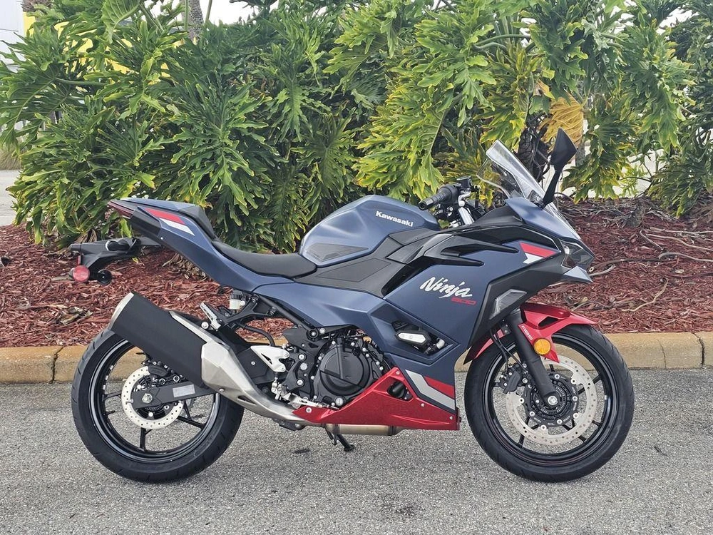 2026 Kawasaki Ninja® 500 Se Abs
