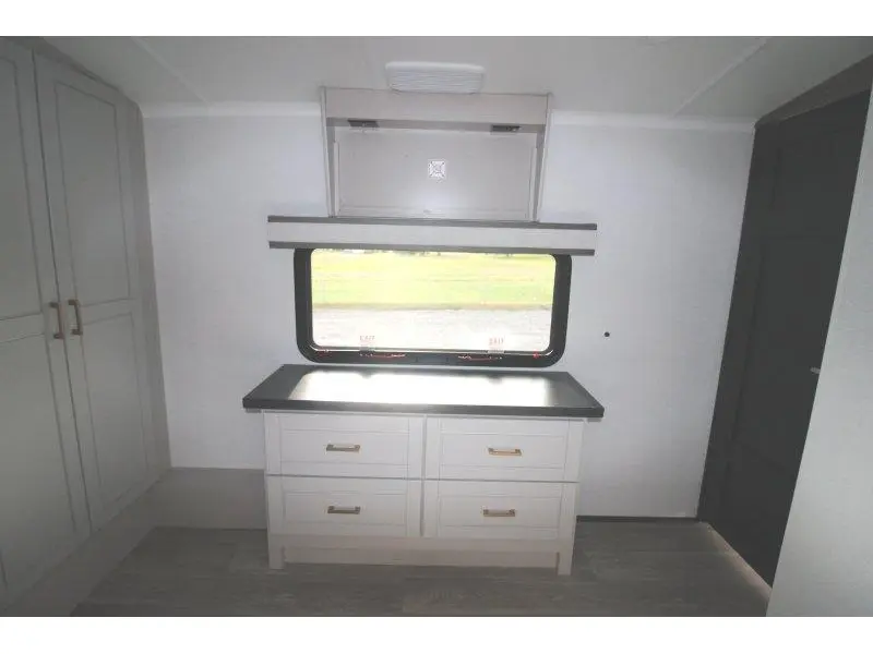 2027 Jayco North Point 310RLTS