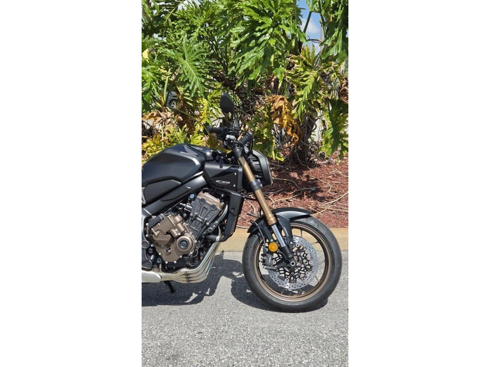 2026 Honda Cb650r E-clutch