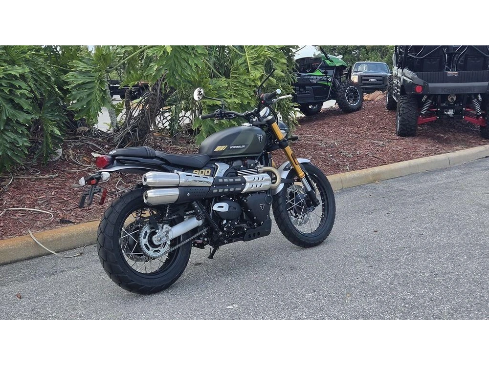 2026 Triumph Scrambler 900 Matt Khaki Green