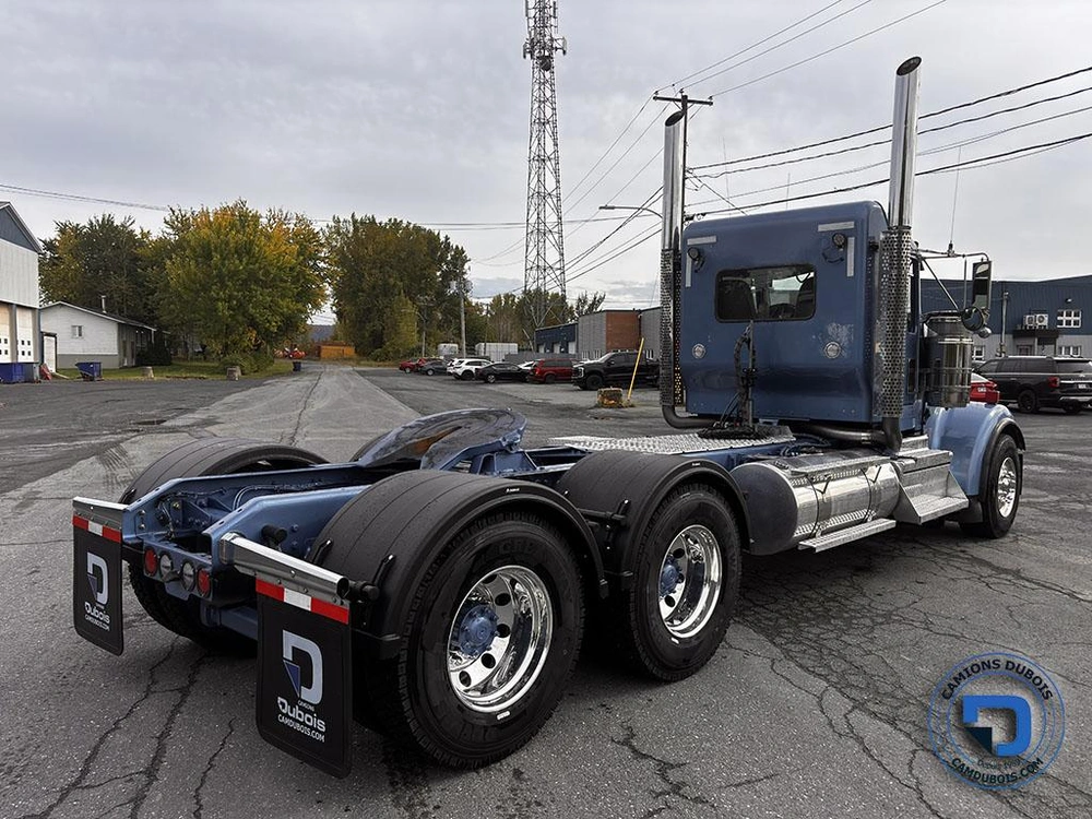 2024 Kenworth W900 alt