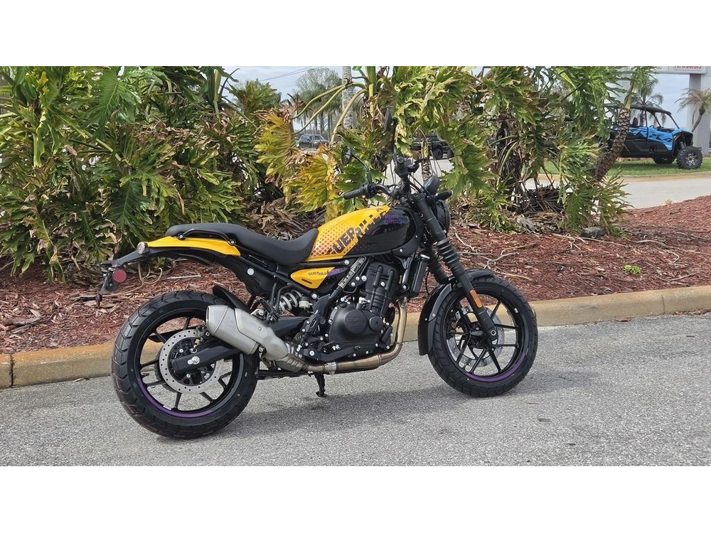 2026 Royal Enfield Guerrilla 450 Playa Black