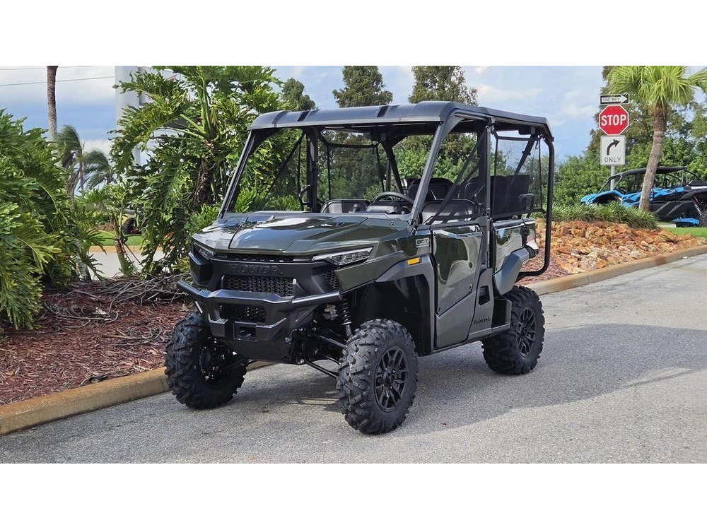 2026 Honda Pioneer 1000-5 Deluxe