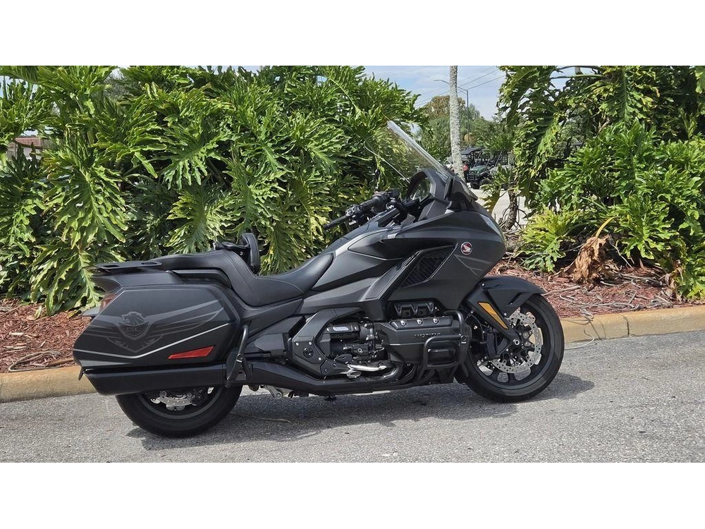 2025 Honda Gold Wing 50th Anniversary Dct