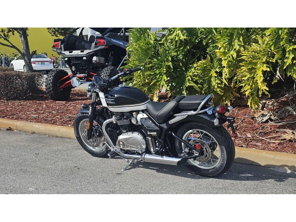 2026 Triumph Bonneville Speedmaster Sapphire Black
