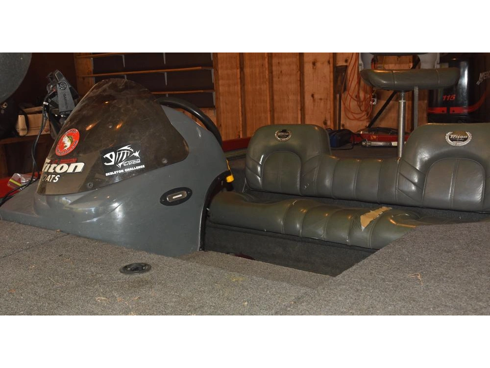 2003 Triton 176 Mag Bass Boat