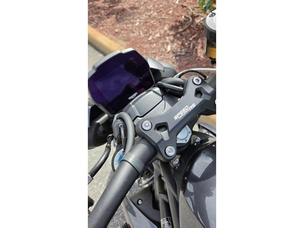 2026 Triumph Speed Triple 1200 Rs Granite/diablo Red