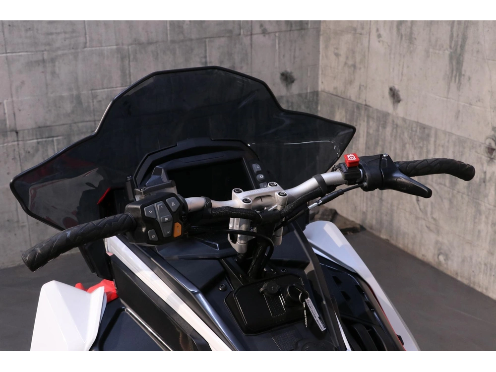 2027 Polaris 850 Indy Vr1 137 Snowcheck (exclusif)