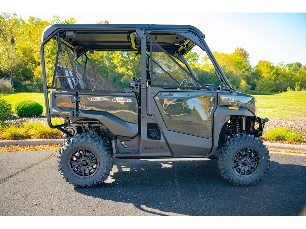 2026 Honda Pioneer 1000-5 Deluxe