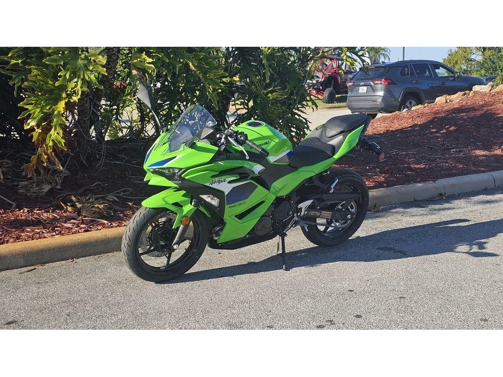2026 Kawasaki Ninja® 500