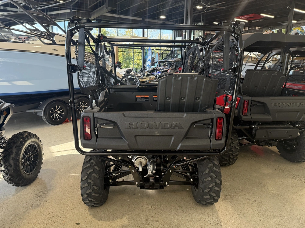 2026 Honda Sxs7m4dt alt