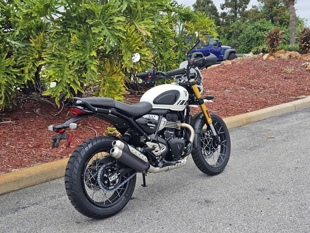 2026 Triumph Scrambler 400 Xc Vanilla White