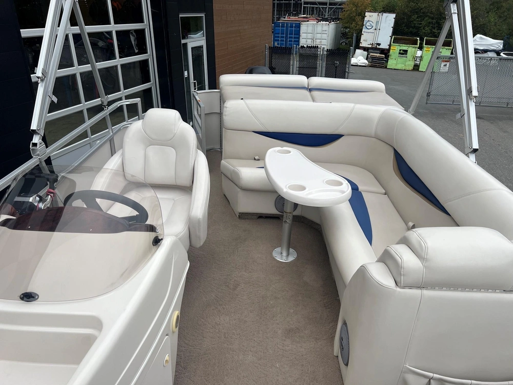 Princecraft Vantage 23 2010