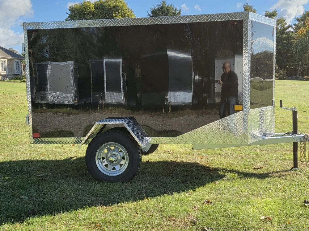2027 Rhino Galvanized Enclosed 4' X 8' Ramp