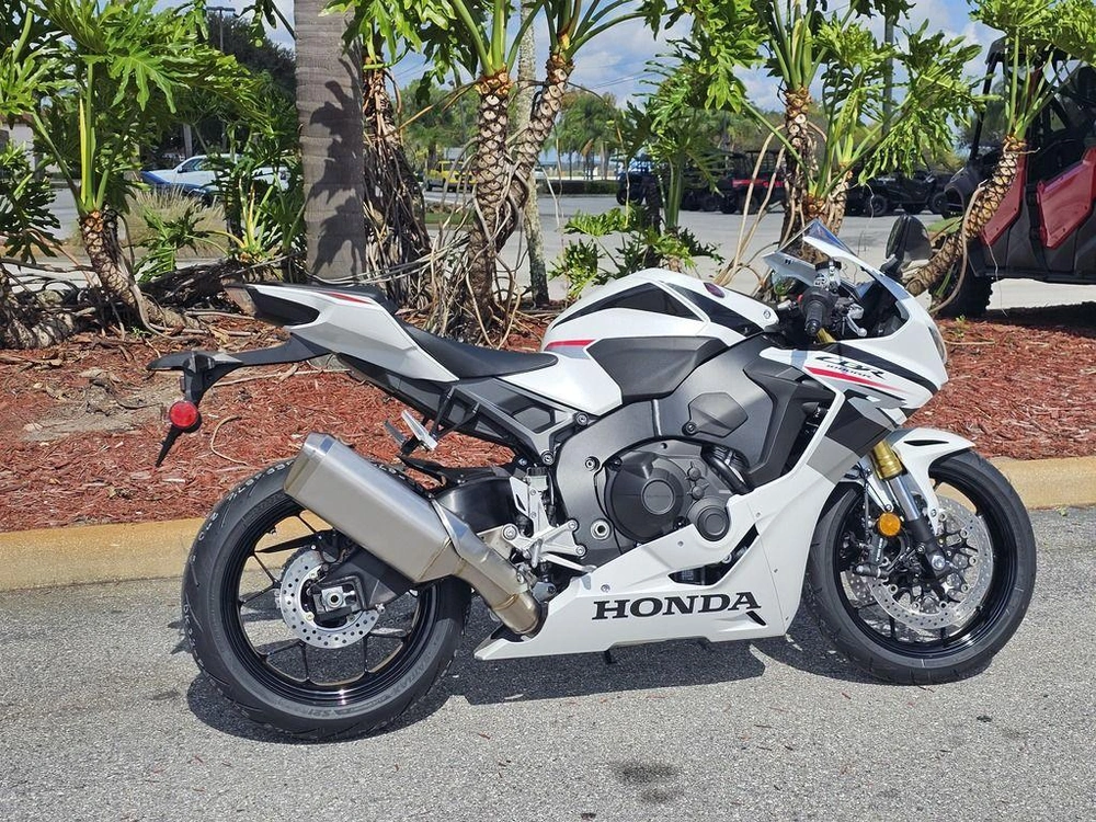 2027 Honda Cbr1000rr