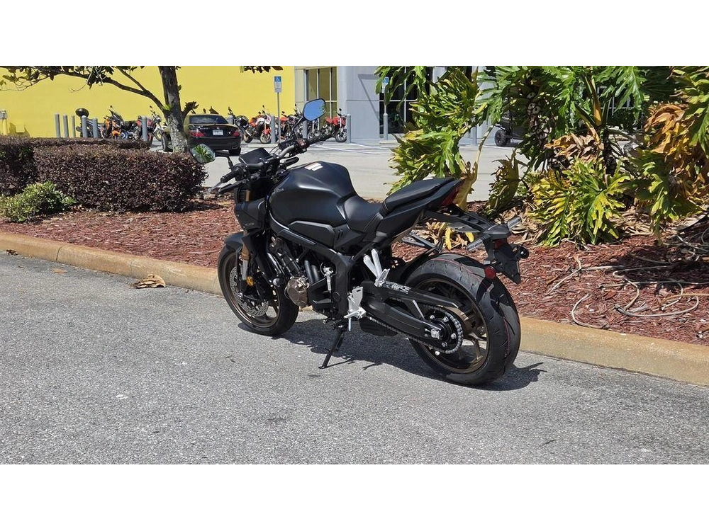 2026 Honda Cb650r E-clutch