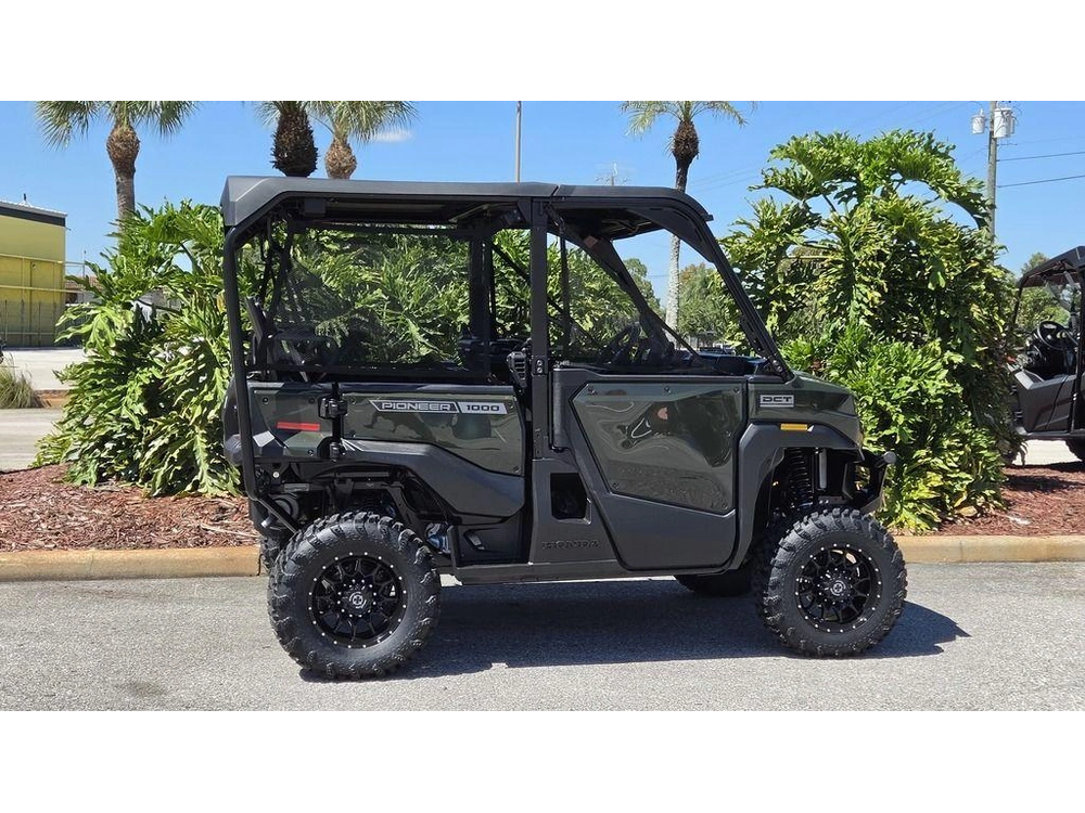 2026 Honda Pioneer 1000-5 Deluxe