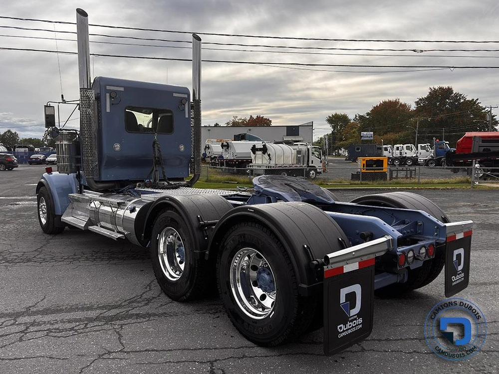 2024 Kenworth W900 alt