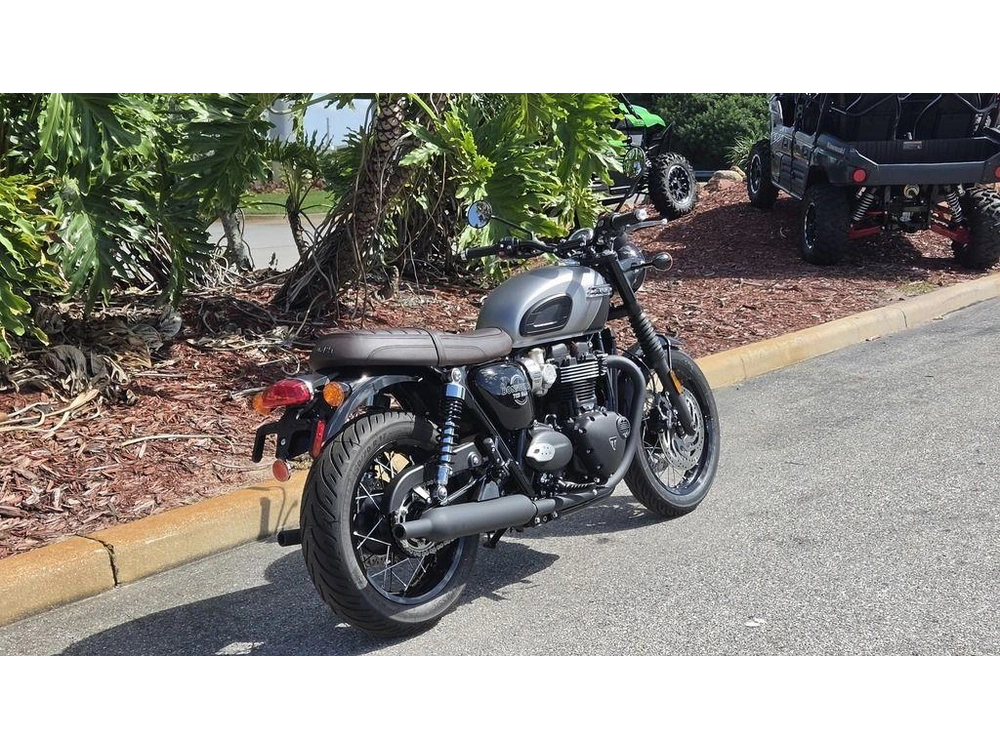 2026 Triumph Bonneville T120 Black Matt Silver Ice