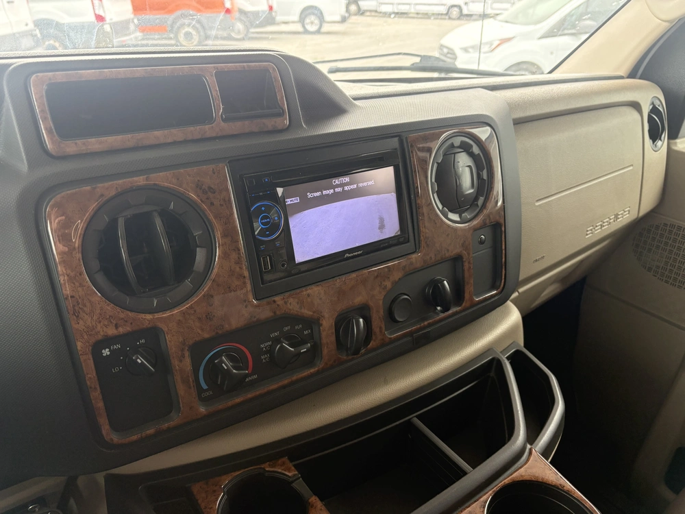 2014 Ford E-350 Four Winds 26a