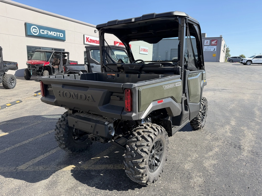 2026 Honda Pioneer 1000 Deluxe