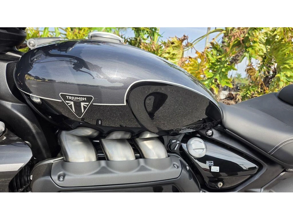2026 Triumph Rocket 3 Storm Gt Granite/sapphire Black
