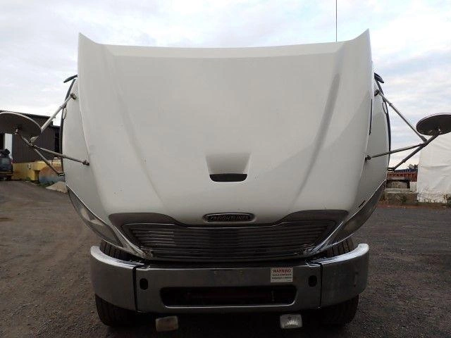 2021 Freightliner M2-112
