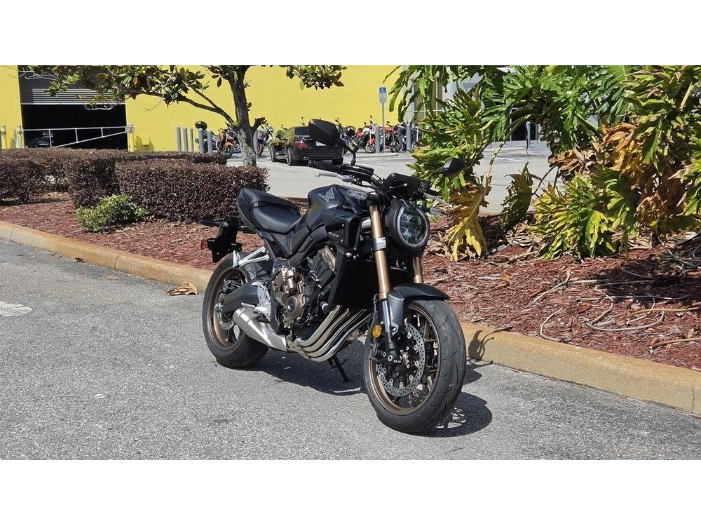 2026 Honda Cb650r E-clutch