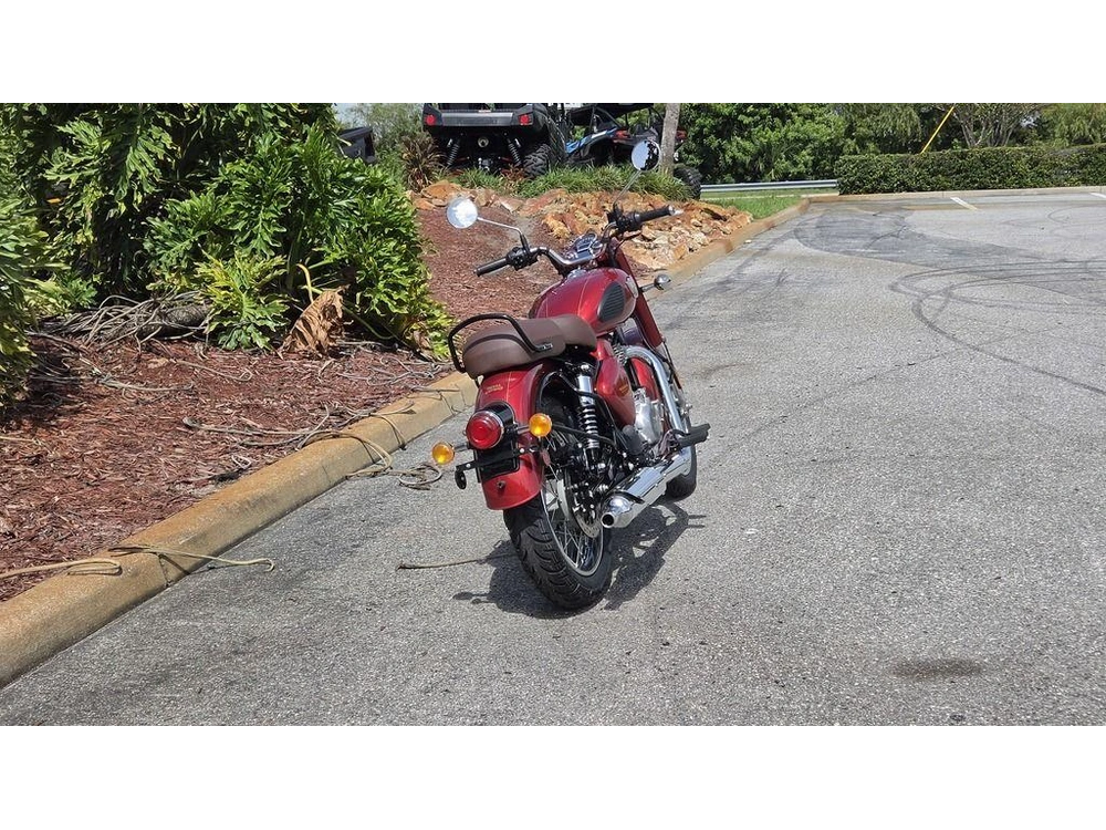 2027 Royal Enfield Classic 350 Madras Red