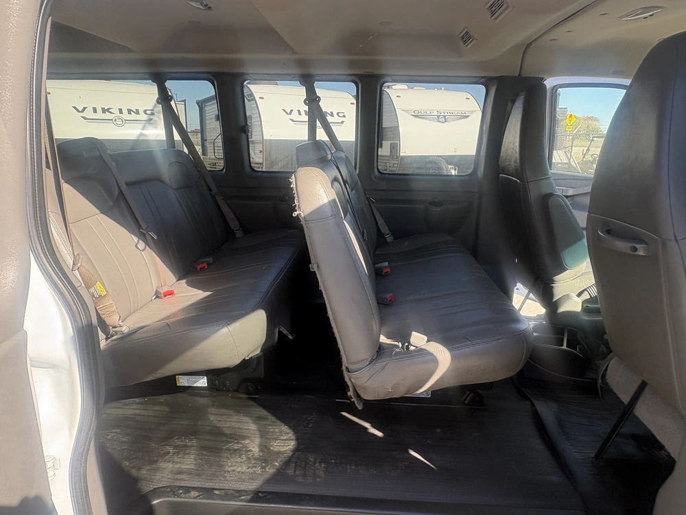 2021 Gmc Savana Ls