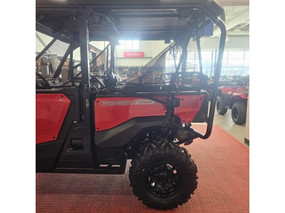 2026 Honda Pioneer 1000 5p Deluxe