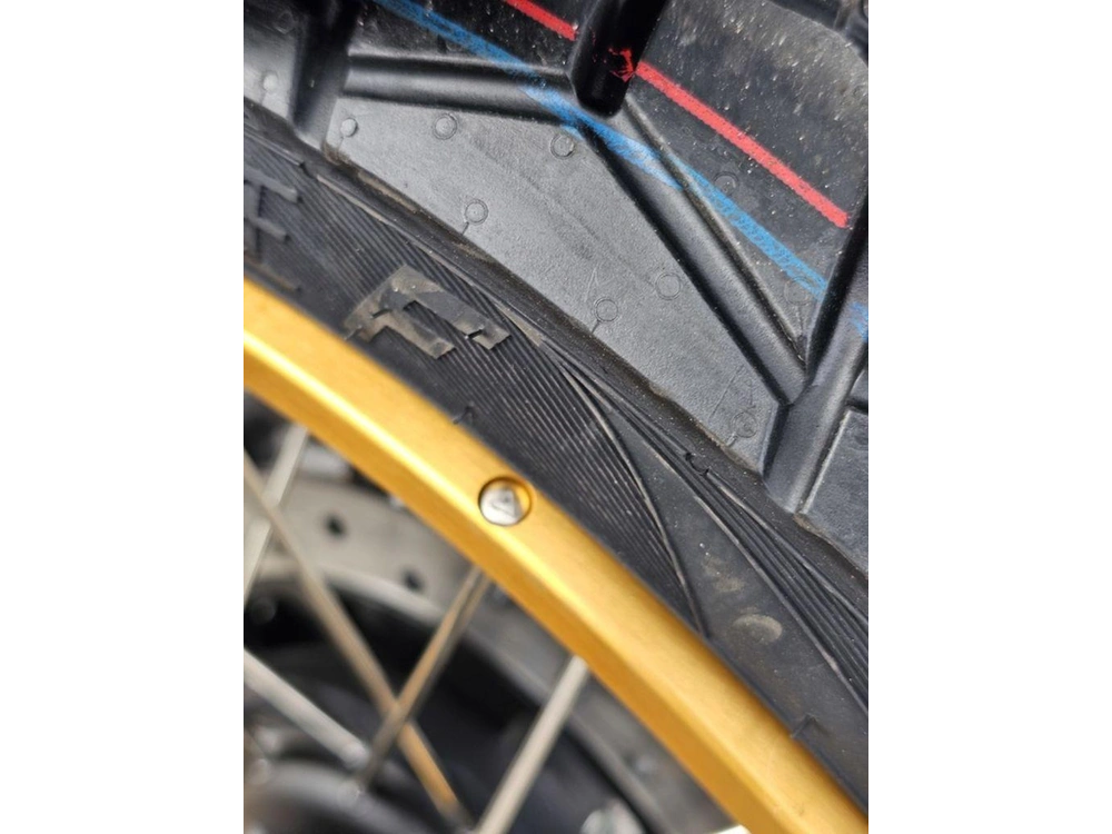 2026 Royal Enfield Himalayan 450 Hanle Black (tubeless)