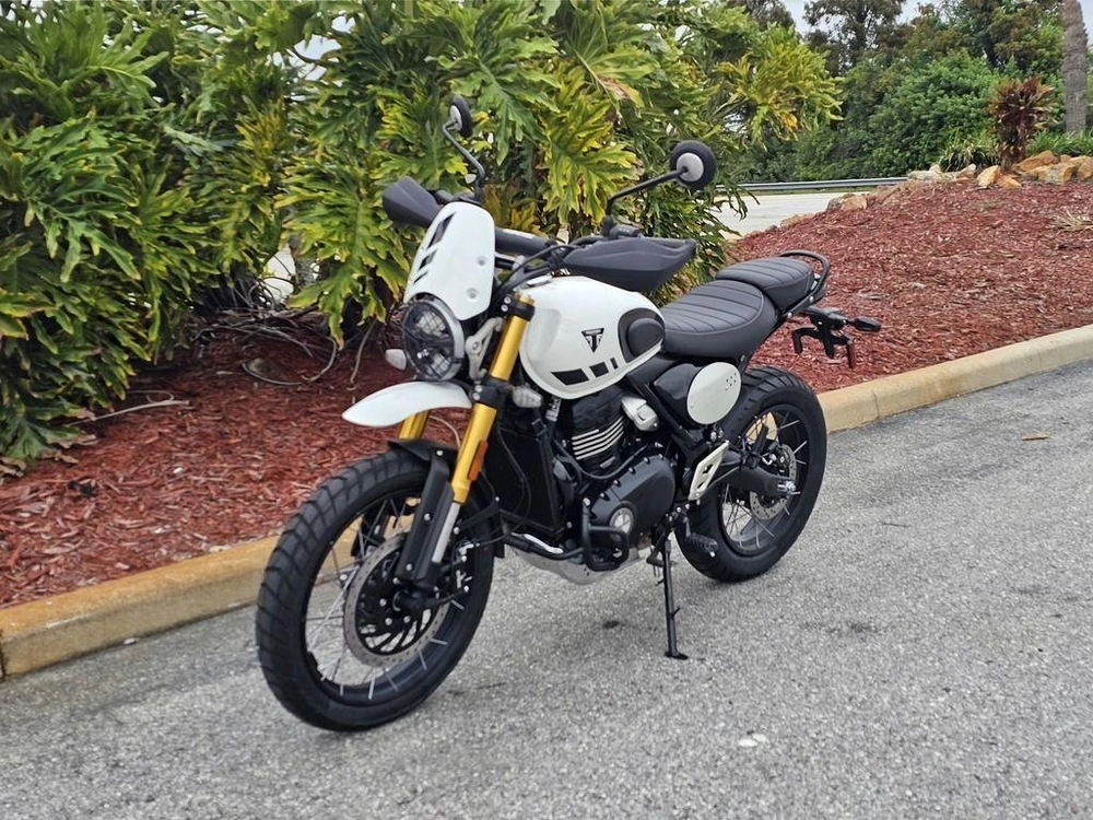 2026 Triumph Scrambler 400 Xc Vanilla White