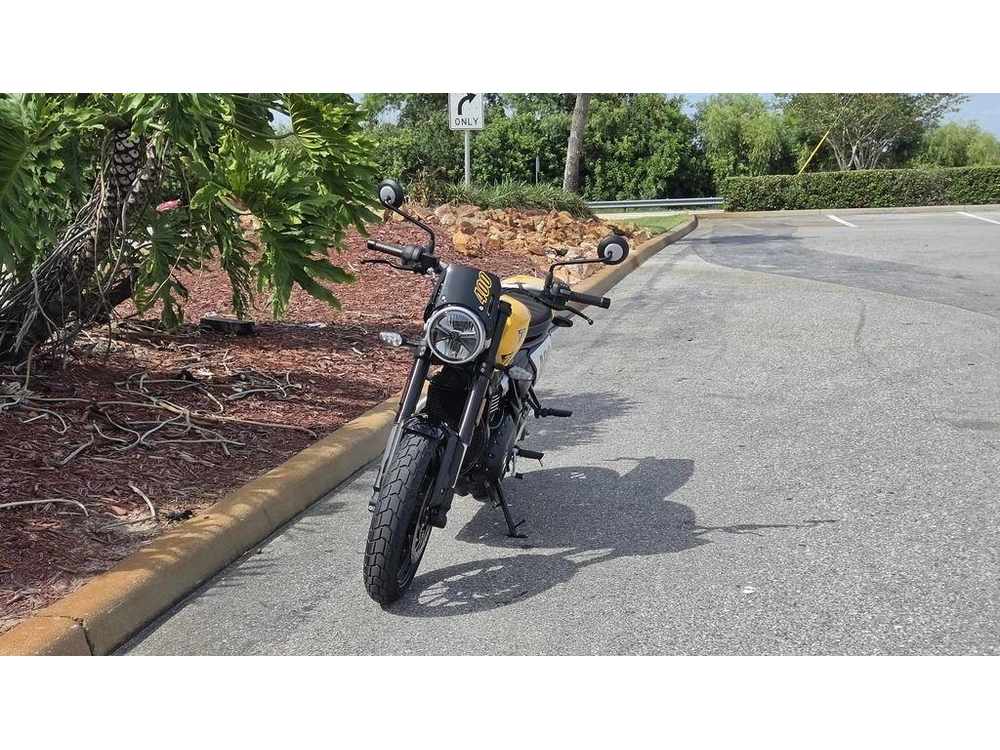 2026 Triumph Tracker 400 Racing Yellow