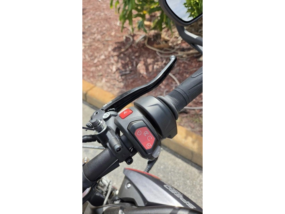 2026 Triumph Speed Triple 1200 Rs Granite/diablo Red