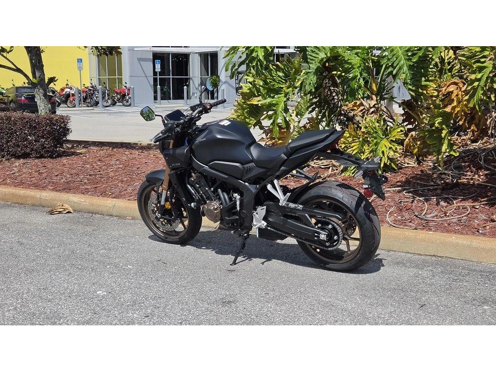2026 Honda Cb650r E-clutch