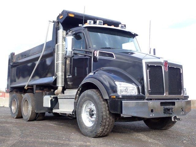 2025 Kenworth T880