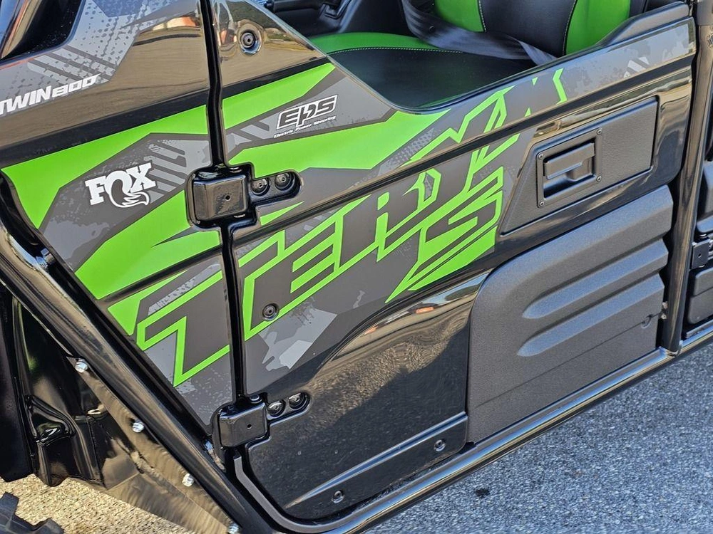 2025 Kawasaki Teryx4™ S Le Cypher Camo Gray