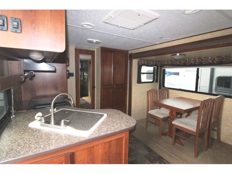 2013 Prime Time Avenger 23fbs