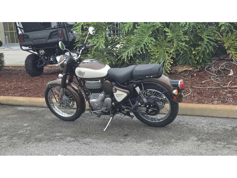 2027 Royal Enfield Classic 350 Medallion Bronze