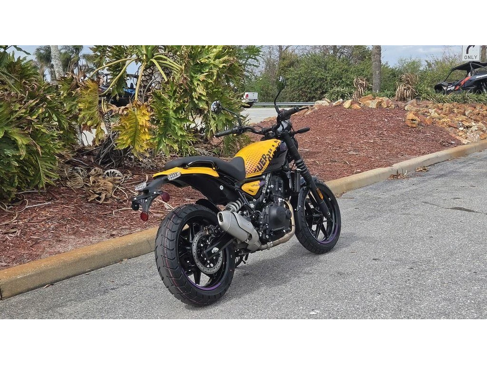 2026 Royal Enfield Guerrilla 450 Playa Black