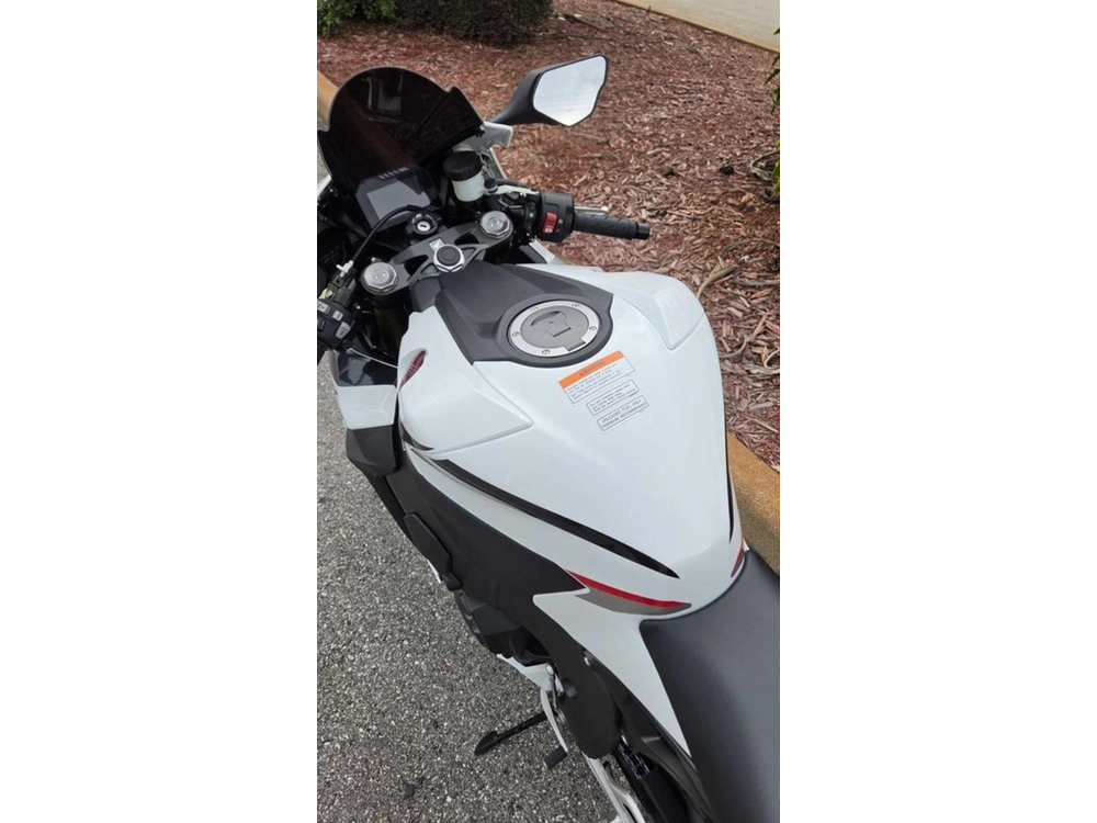 2027 Honda Cbr1000rr
