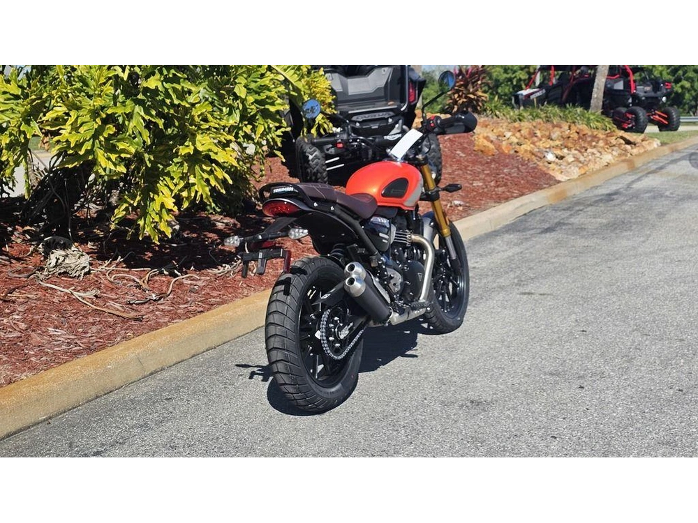 2026 Triumph Scrambler 400 X Baja Orange/aluminium