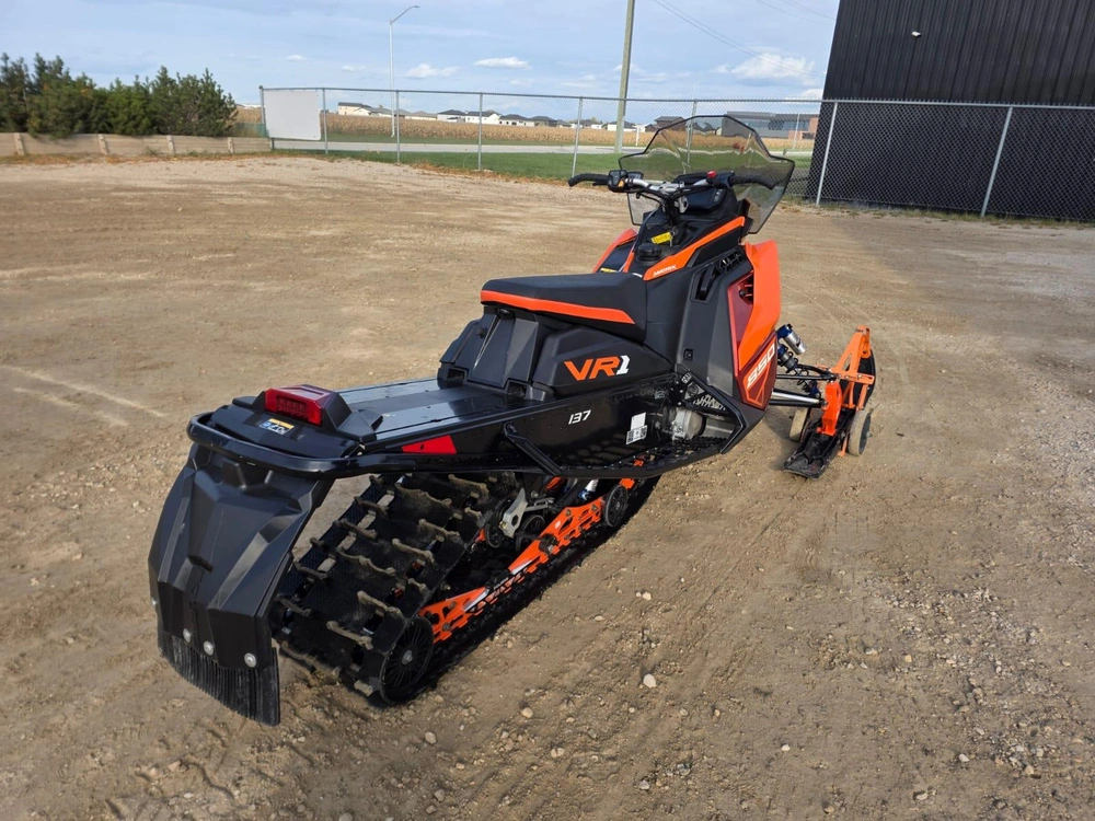 2024 Polaris 850 Indy Vr1 Matryx 137